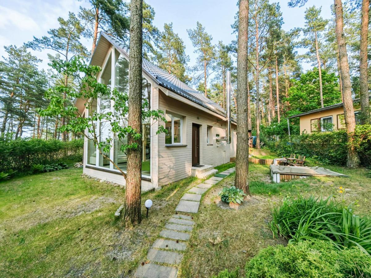 River Bank Vacation Home Jūrkalne Exterior foto